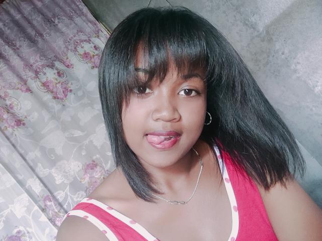 Queenny69 - Live porn &amp; sex cam - 22155921