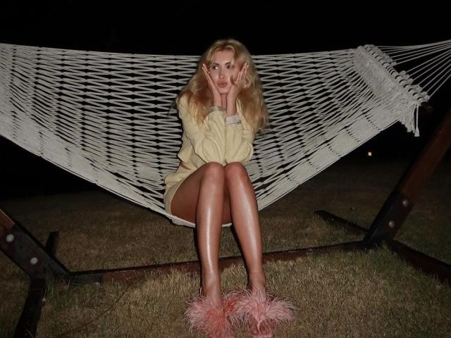 MashaTitova - сексуальная веб-камера в реальном времени - 22157597