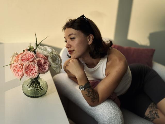 KiraDripe - Live Sex Cam - 22158517