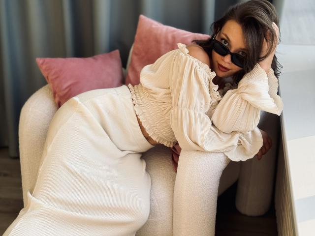 KiraDripe - Live sex cam - 22159145