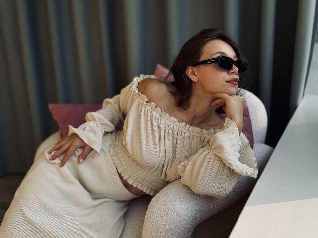 KiraDripe - Live sex cam - 22159153