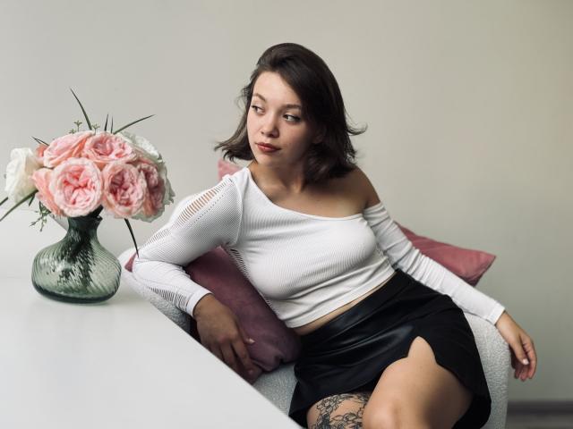 KiraDripe - Live porn &amp; sex cam - 22159409