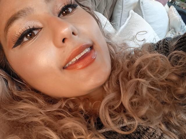 FloraSaenz - Live porn &amp; sex cam - 22163857