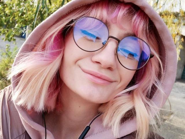 ArinaWins - Live porn &amp; sex cam - 22173529