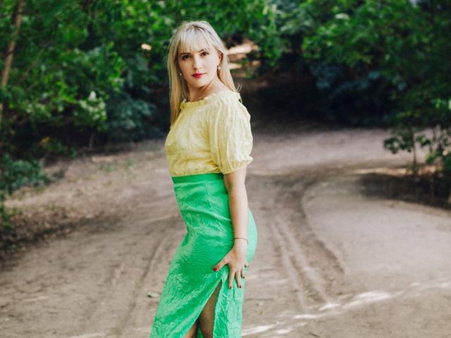 MilanaCraids - Live porn &amp; sex cam - 22174045