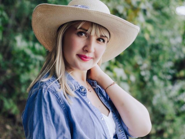 MilanaCraids - Live porn &amp; sex cam - 22174257