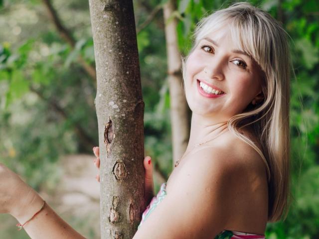 MilanaCraids - Live porn &amp; sex cam - 22174305