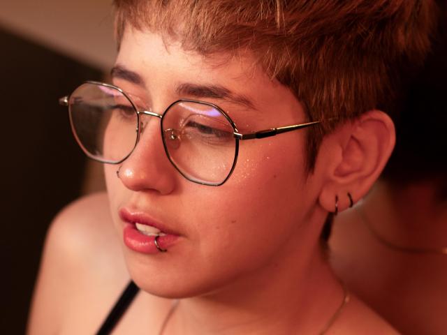 AlexSmiith - сексуальная веб-камера в реальном времени - 22175389