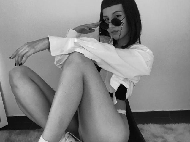 CamillaHotty - Live porn &amp; sex cam - 22177189