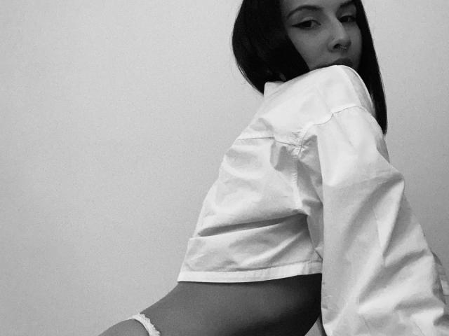 CamillaHotty - Live porn &amp; sex cam - 22177205