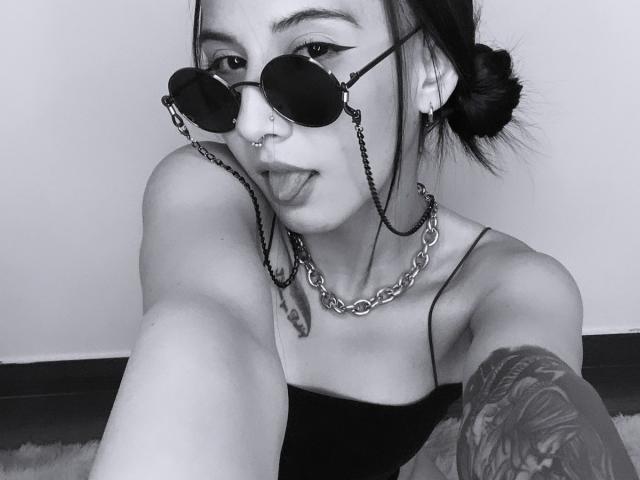 CamillaHotty - Live porn &amp; sex cam - 22178653