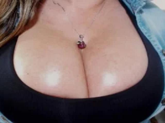 GilliSkquirtty - Camera khiêu dâm &amp; quyến rũ trực tiếp - 22178773