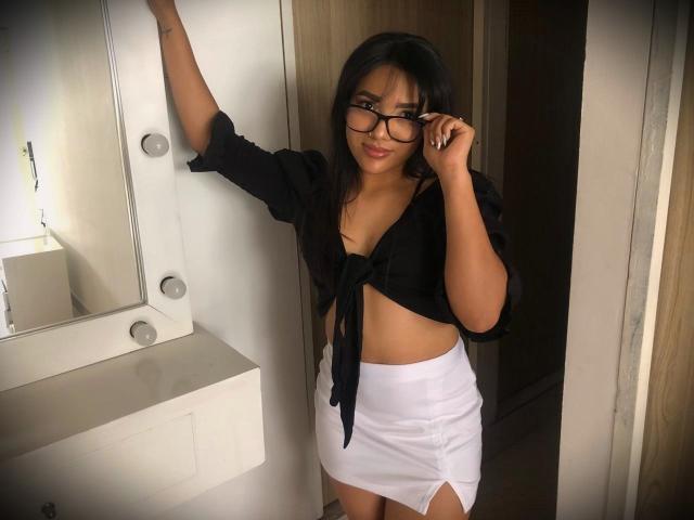ZafiroRed - Sexe cam en vivo - 22180821