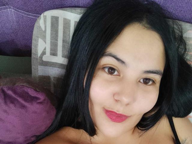 ValentinaWatsonLat - Live porn &amp; sex cam - 22182301