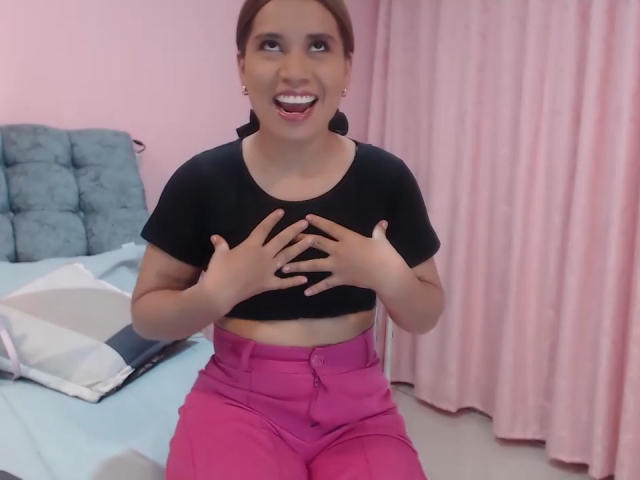 BellaBickers - сексуальная веб-камера в реальном времени - 22186801