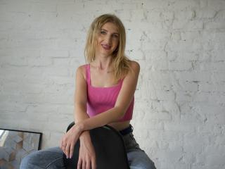 OliviaKolin - Live porn &amp; sex cam - 22186937