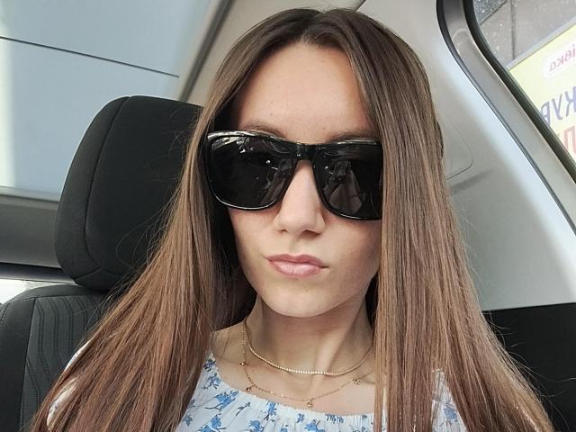 BeautyIlona - Live porn &amp; sex cam - 22189641