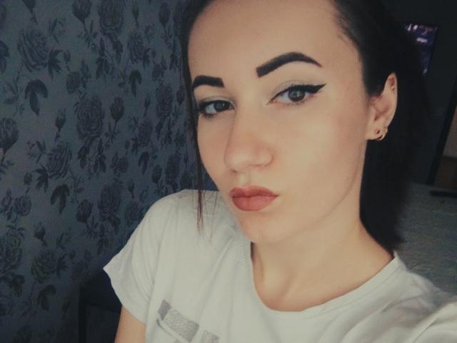 BeautyIlona - Live sex cam - 22189669