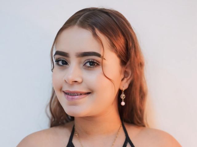 EmmyHolt - Live porn &amp; sex cam - 22192081