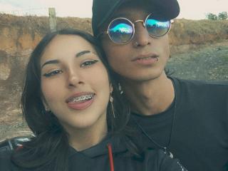 SrgreyAndJulieta - Live porn &amp; sex cam - 22193493