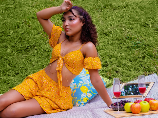 LoraineRioss - Camera khiêu dâm &amp; quyến rũ trực tiếp - 22195321