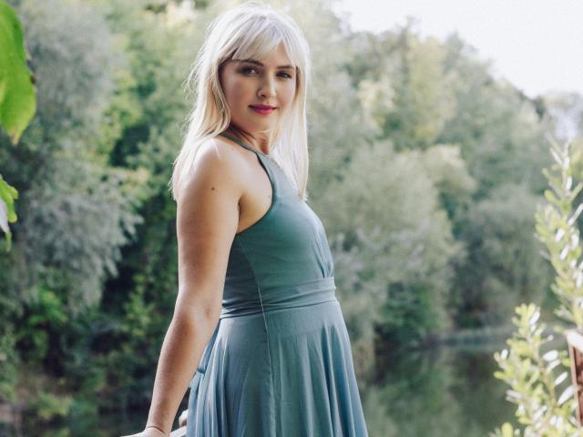 MilanaCraids - Élő pornó és szexkamera - 22196661