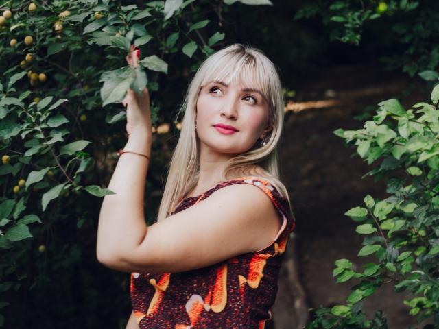 MilanaCraids - Live porn &amp; sex cam - 22196777