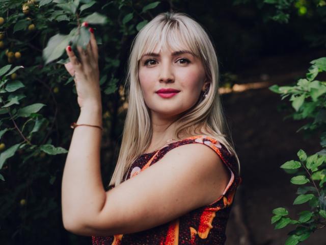 MilanaCraids - Live porn &amp; sex cam - 22196781