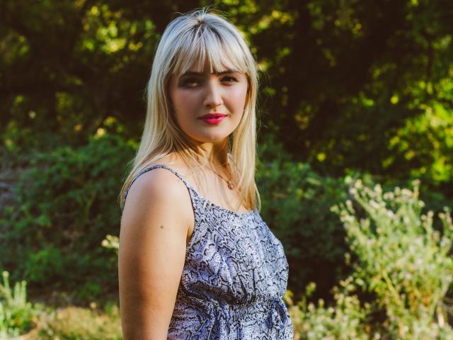 MilanaCraids - Live porn &amp; sex cam - 22196849