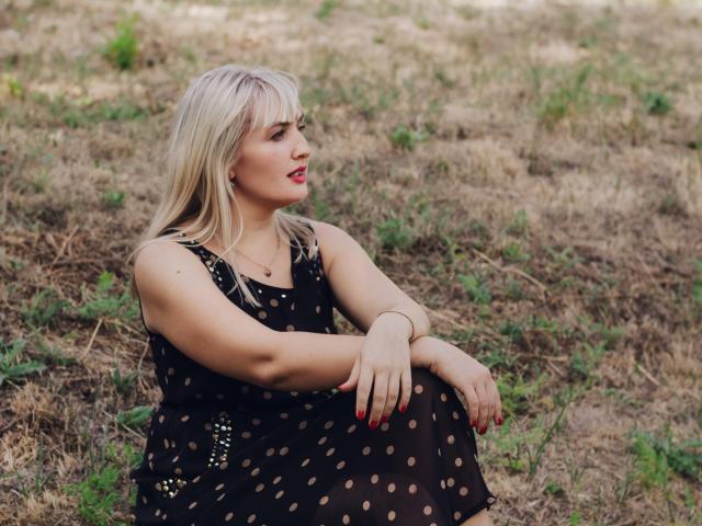 MilanaCraids - Sexe cam en vivo - 22196945