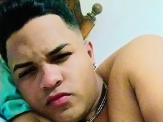 MaxHotX69 - Live porn &amp; sex cam - 22204209