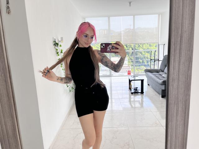 SarahRousen - Live sex cam - 22206521