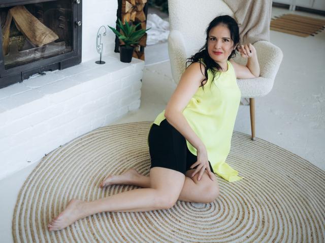 TayaBoret - Live porn &amp; sex cam - 22215477