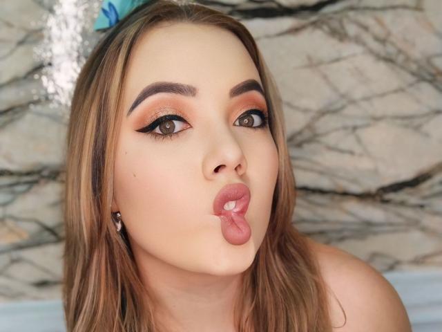 ZoeTobon - Live porn &amp; sex cam - 22228013