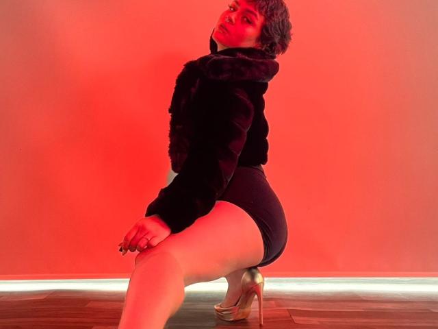 IsabelaCooper - פורנו בשידור חי ומצלמת סקס - 22237237