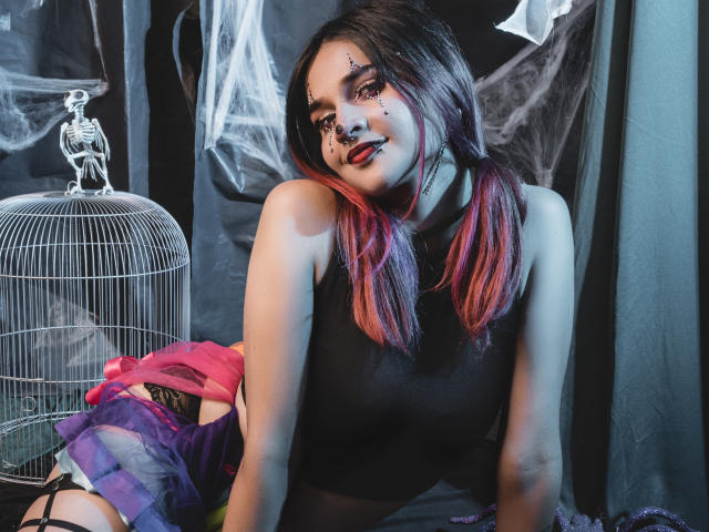 MaiaThunder - Live sex cam - 22240701