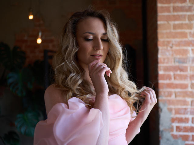 InnaMiracle - Live porn &amp; sex cam - 22244701