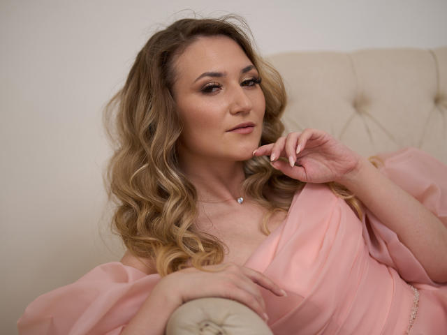 InnaMiracle - Live porn &amp; sex cam - 22244705