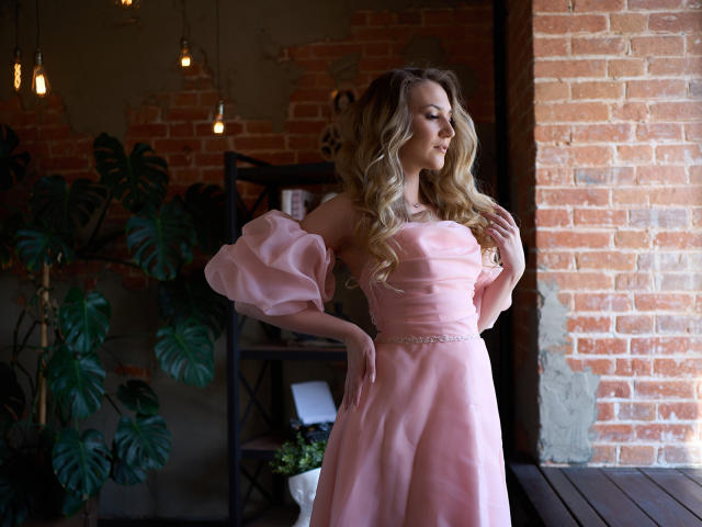 InnaMiracle - сексуальная веб-камера в реальном времени - 22244725