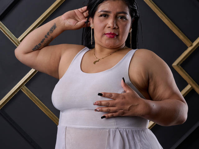 RousseBellaX - Live porn &amp; sex cam - 22245609