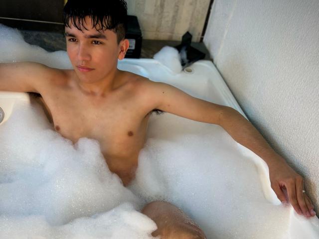 DarwillConnors - Sexe cam en vivo - 22251709