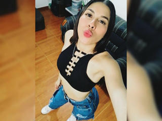 MissKarol - сексуальная веб-камера в реальном времени - 22256633