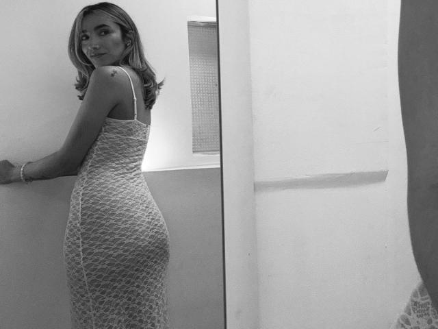 AdharaCooper - Live porn &amp; sex cam - 22257937