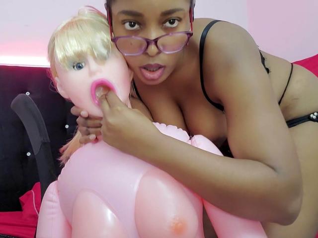 ChelseyeBonny - Sexe cam en vivo - 22259737