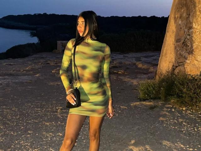 PriscillaRouss - Live porn &amp; sex cam - 22262209