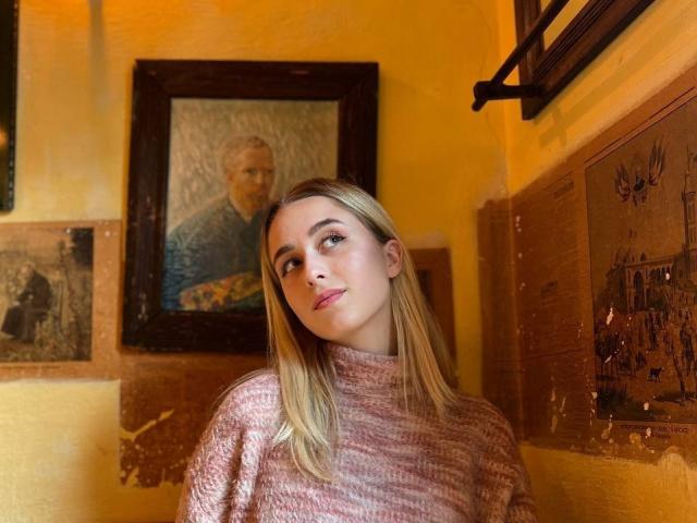 Izida - Camera khiêu dâm &amp; quyến rũ trực tiếp - 22263449