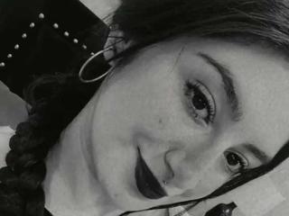 IsabellHotson - Live porn &amp; sex cam - 22264229