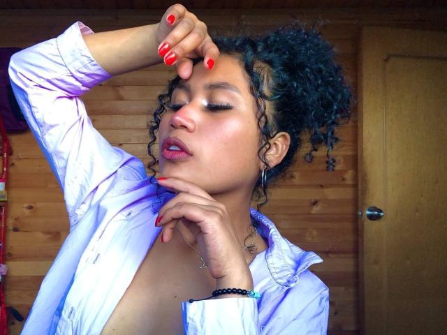 SophieSonyas - Live porn &amp; sex cam - 22265381