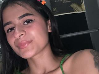 MichelleBenett - Live porn &amp; sex cam - 22267365