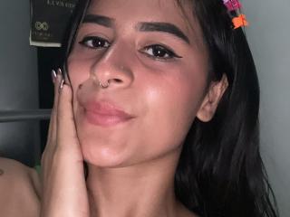 MichelleBenett - Live porn &amp; sex cam - 22267429